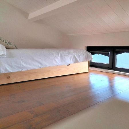 Vila Marina. Casa Marinera Con Terraza Sobre El Mar En Caion Кайон Номер фото